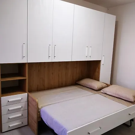 Moro House Apartmán *
